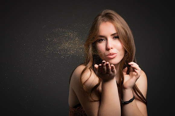 GLITTER BOUDOIR
