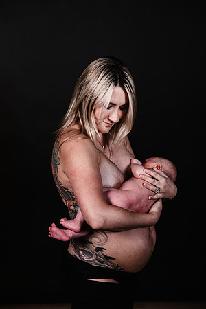 2023_09_BREASTFEEDING_019