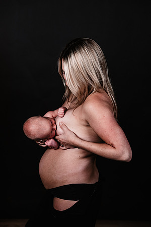 2023_09_BREASTFEEDING_035