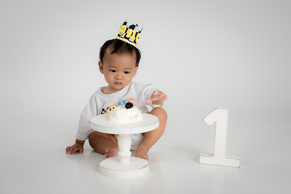 2023_10_leo-1yr-cakesmash_102