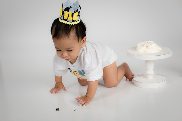 2023_10_leo-1yr-cakesmash_105