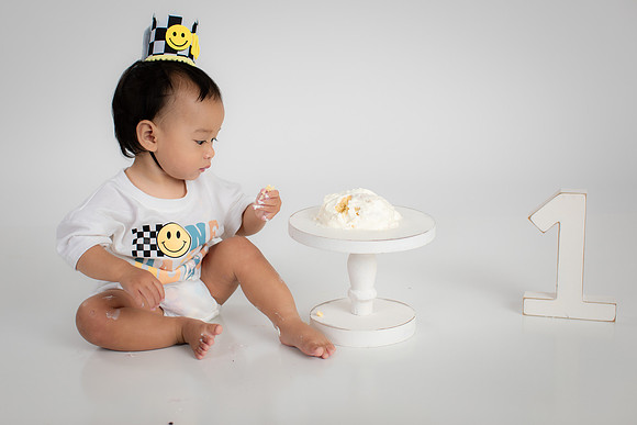2023_10_leo-1yr-cakesmash_106