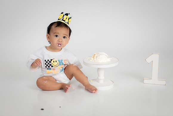 2023_10_leo-1yr-cakesmash_115