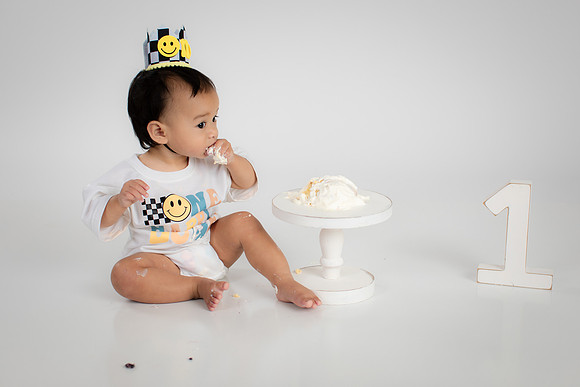 2023_10_leo-1yr-cakesmash_113