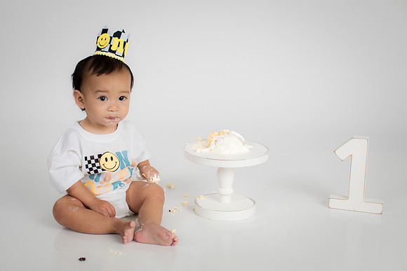 2023_10_leo-1yr-cakesmash_121